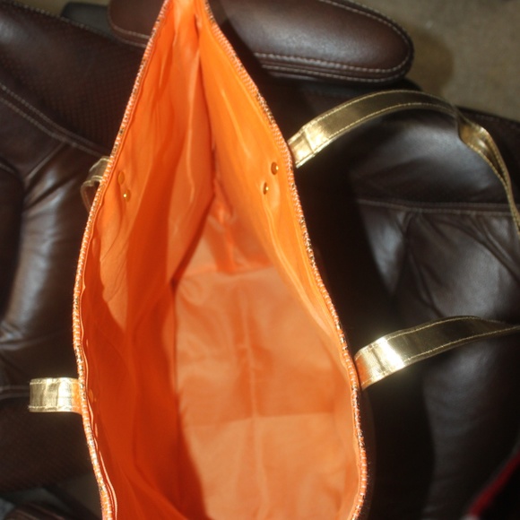 Sail Away tote orange gold metallic pineapple print Lined 20x15x8" New with tags - Picture 4 of 4